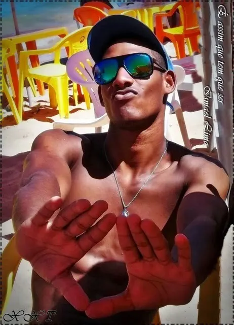 Senegalés dotado... Deséa radicarse acá