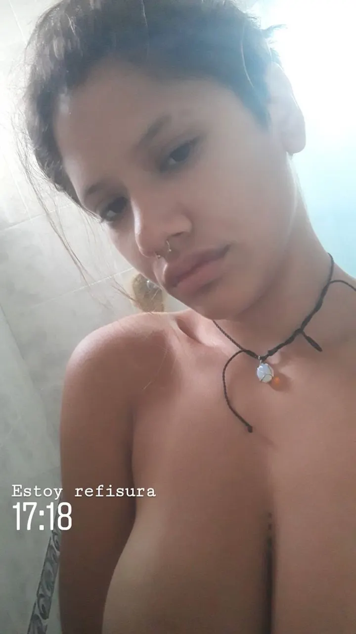 Brenda: tetona y culona argenta
