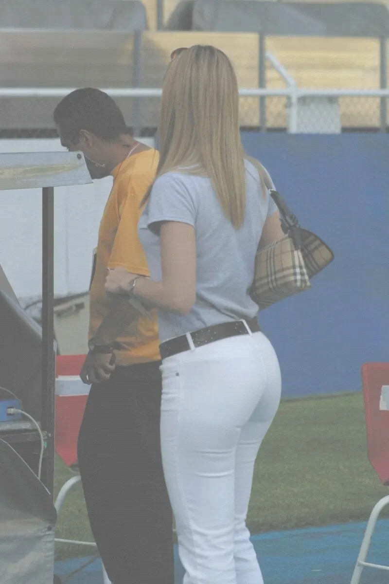 Periodista deportiva muy sexy