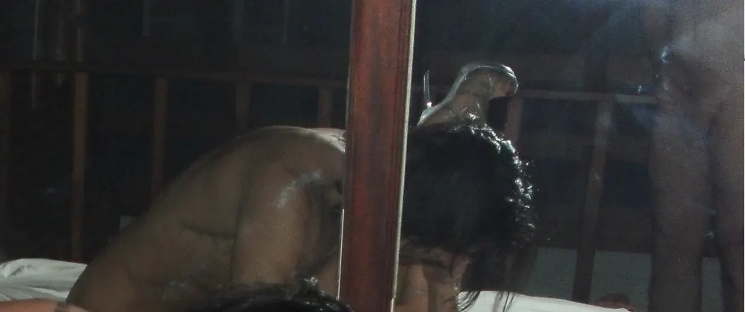 Cornudo saca fotos a su mujer