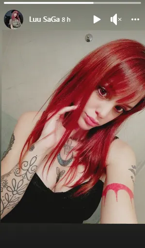 alguien tiene algo de ella?