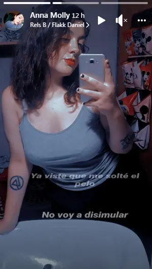 alguien tiene algo de ella?