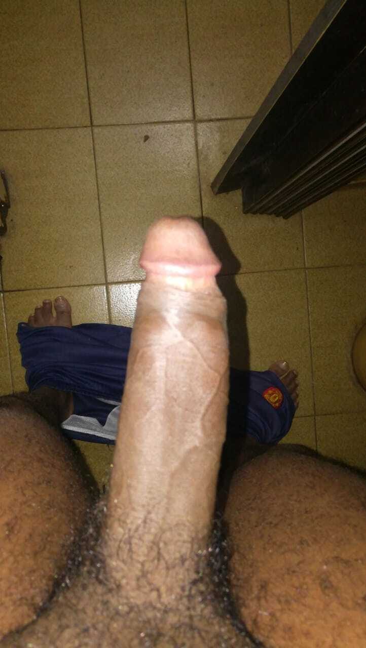 Que le hacen a mi boquita y a mi cola