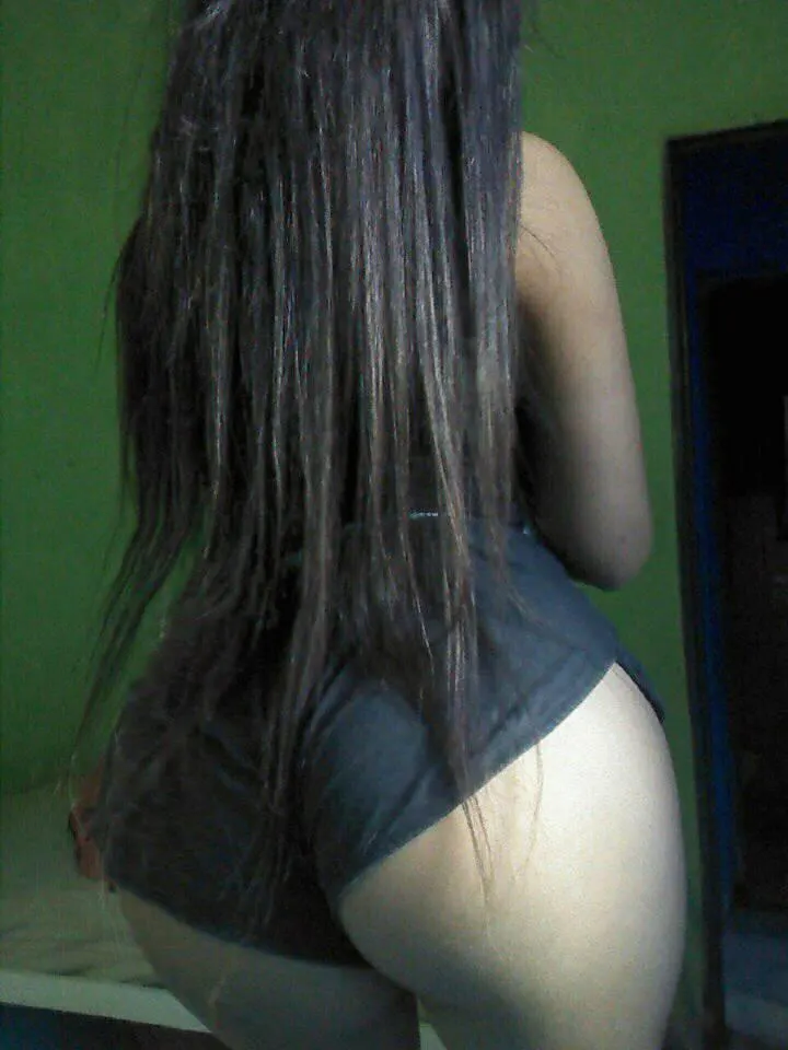 Ella es de Arguello Cordoba Yamila Moreno