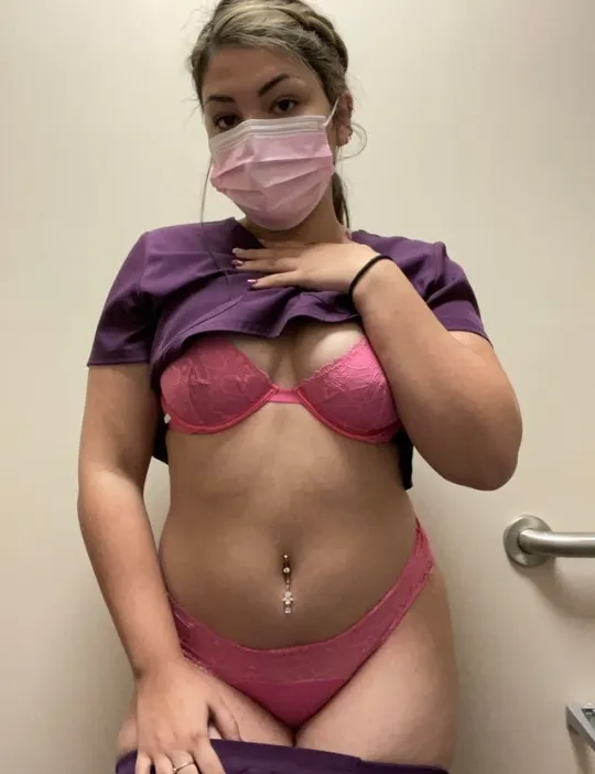 Enfermera cachonda 2