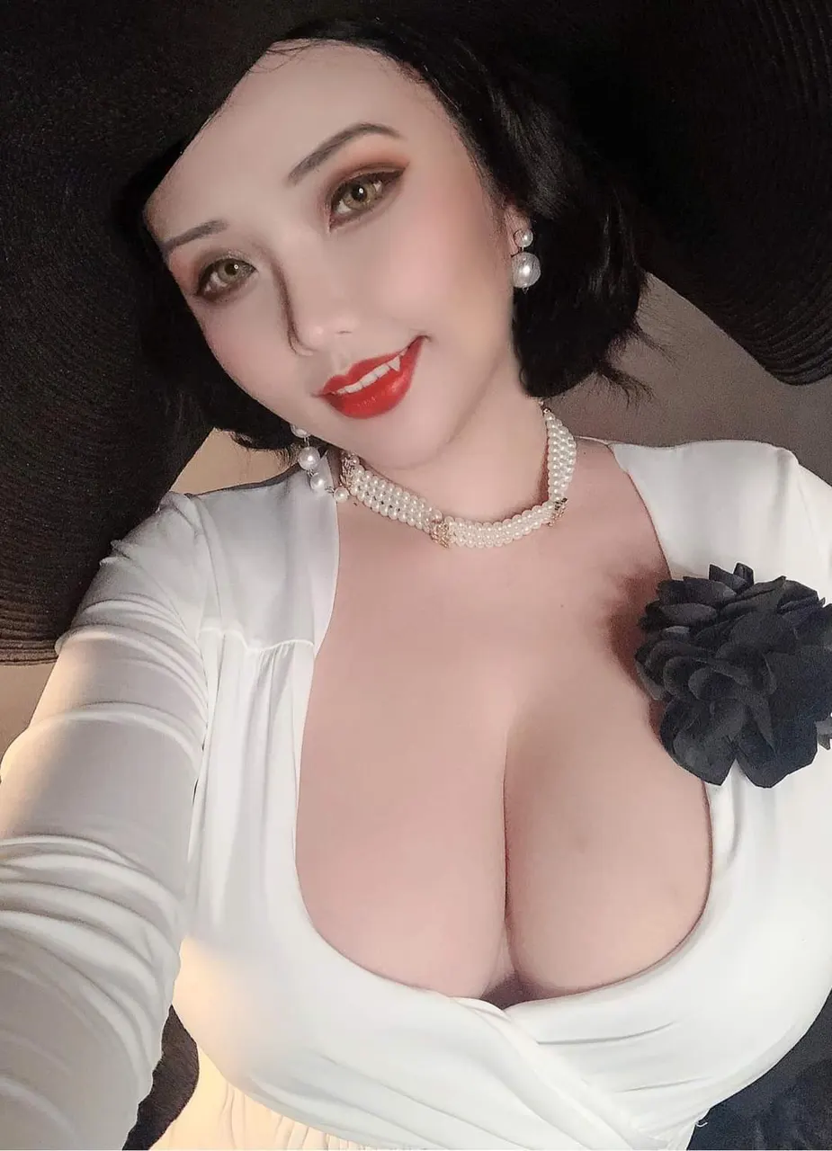 Lady Dimitrescu Residente evil 8