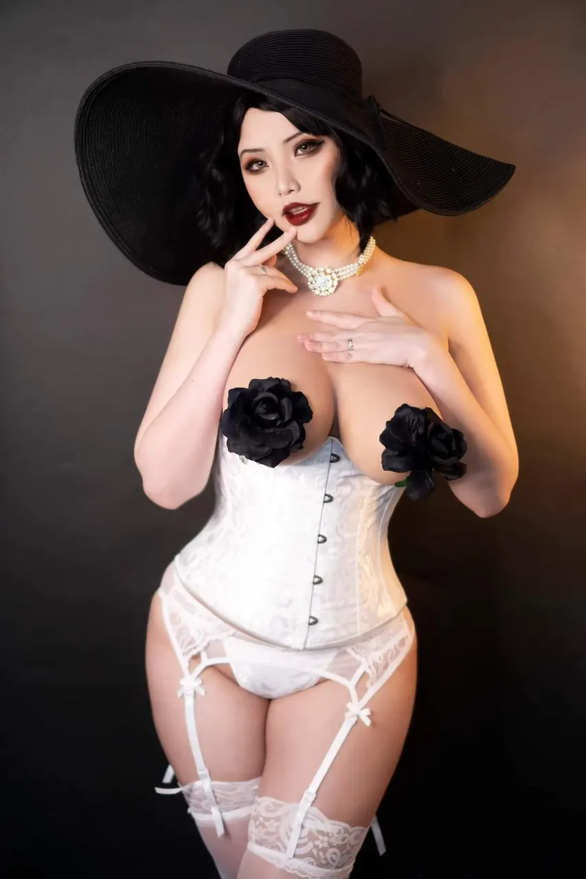 Lady Dimitrescu Residente evil 8