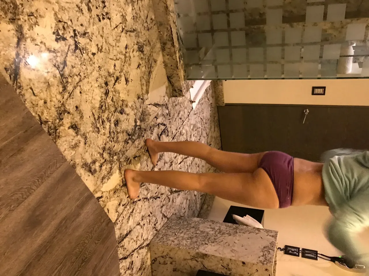 Borracha en mi habitación