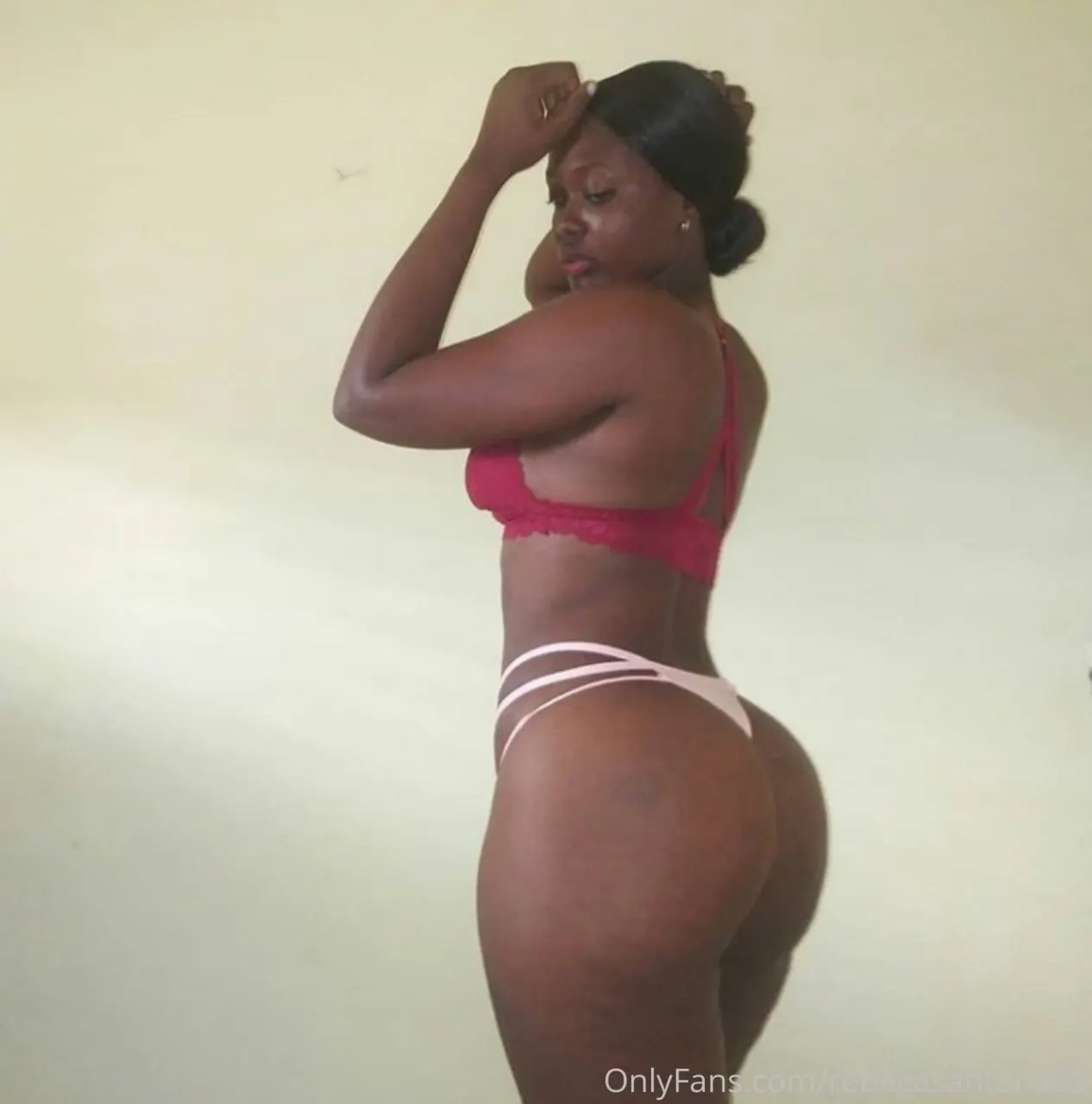 Rebeca Santana negrita deliciosa