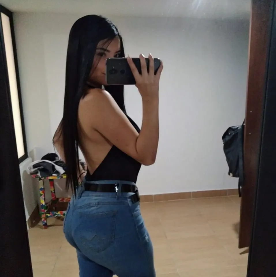 Valentina Cardona Carvajal Fakes (activista)