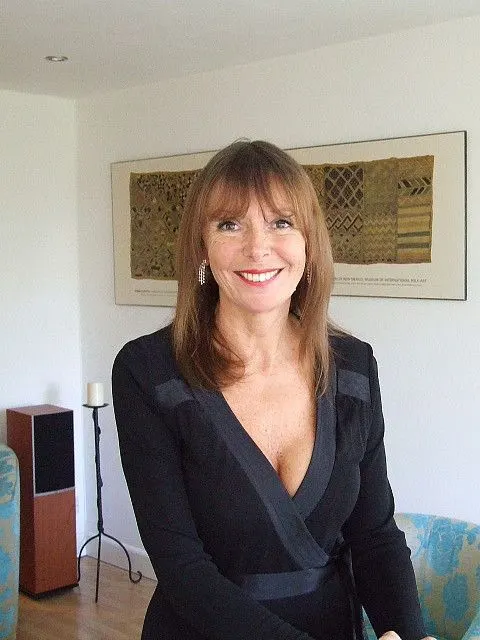Las tetas operadas de la Señora