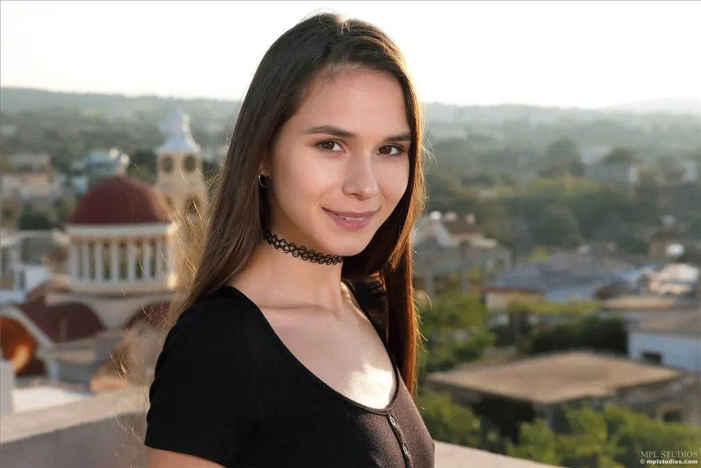Leona Mia, Little Black Dress