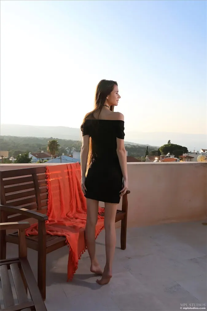 Leona Mia, Little Black Dress