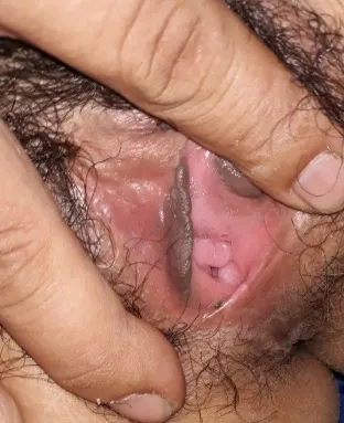 Coño tan lindo y madurita muy feliz satisfecha
