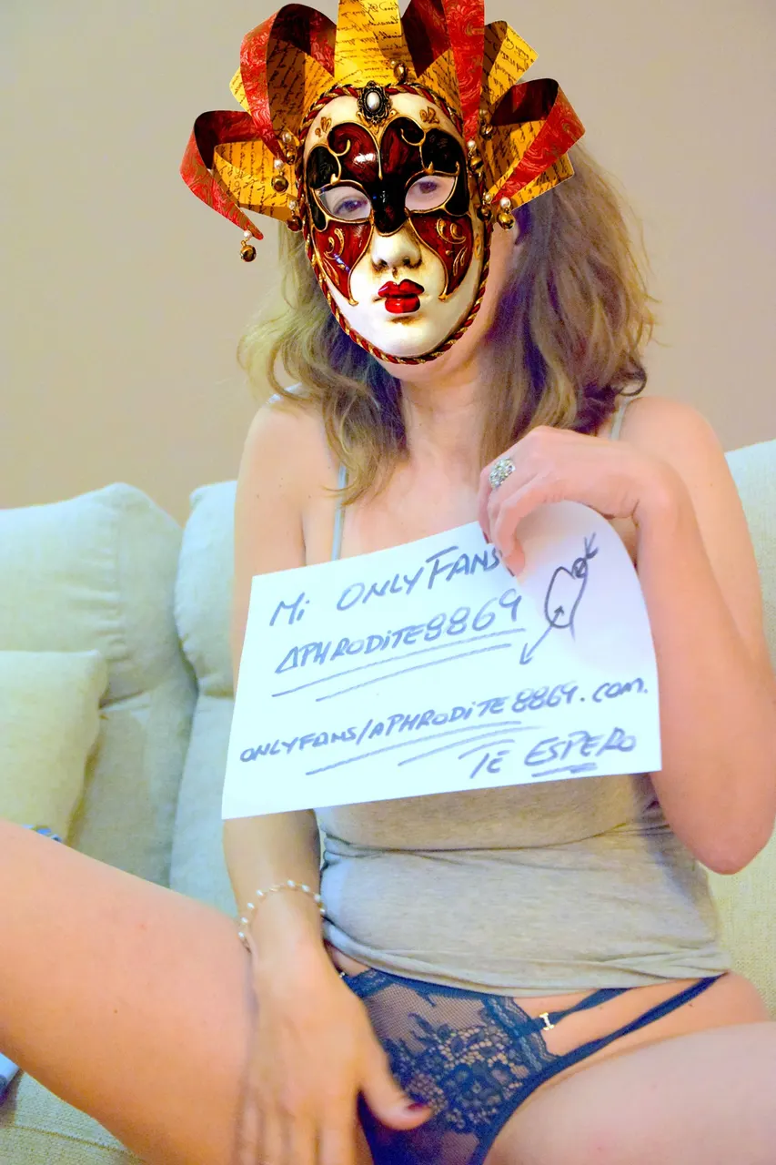 la directora de la escuela y sus lindas tetas @yovanesa8869