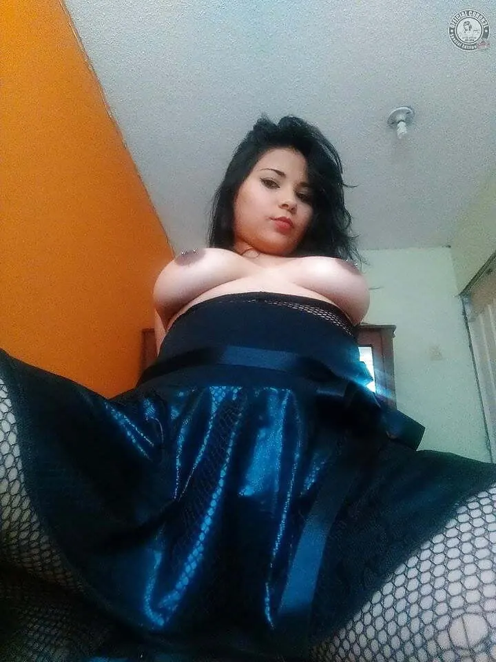 Gótica tetona