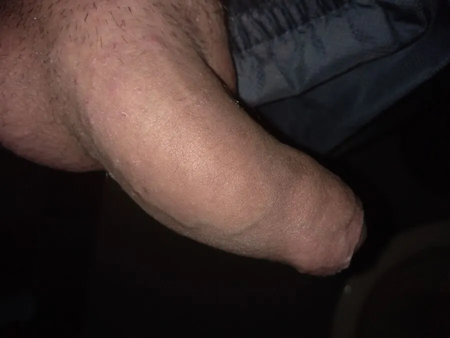 Tengo mí verga muy sola, alguien le quiere hacer compañía