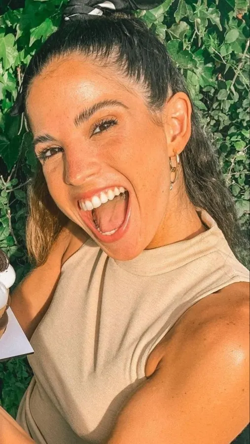 Cande Molfese Soft (1)