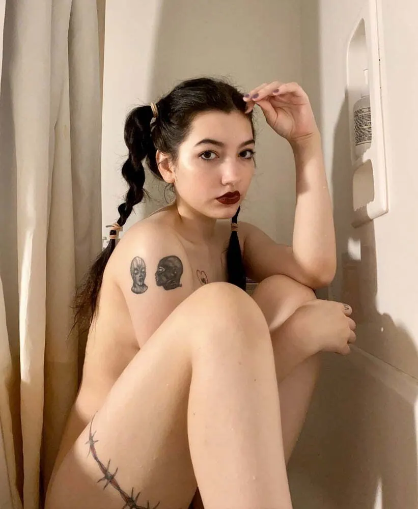 Morocha Tatuadita, Siempre es Bien Putita!