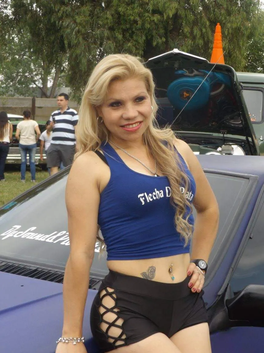 Impresionantes Promotrolas Expo Autos