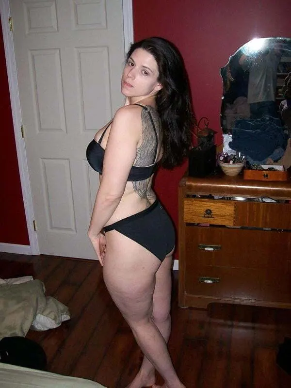 esposa hot se muestra