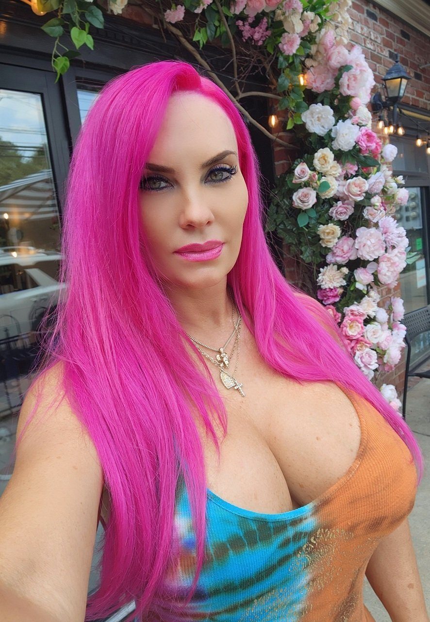 Mega post de Nicole coco sabrosa MILF