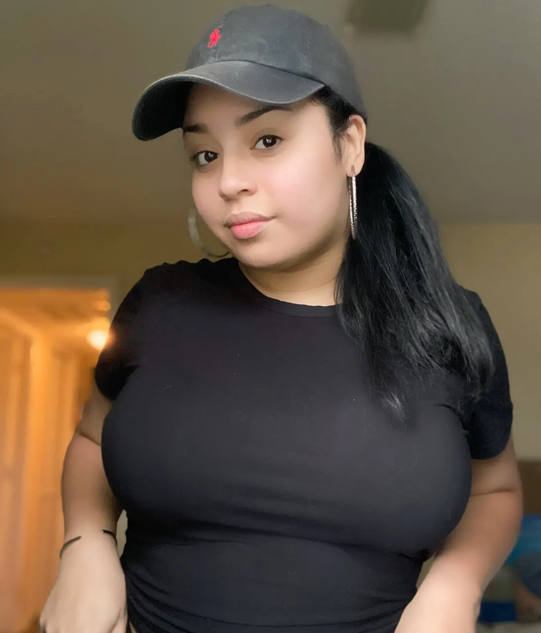 Gordita linda con actitud 355