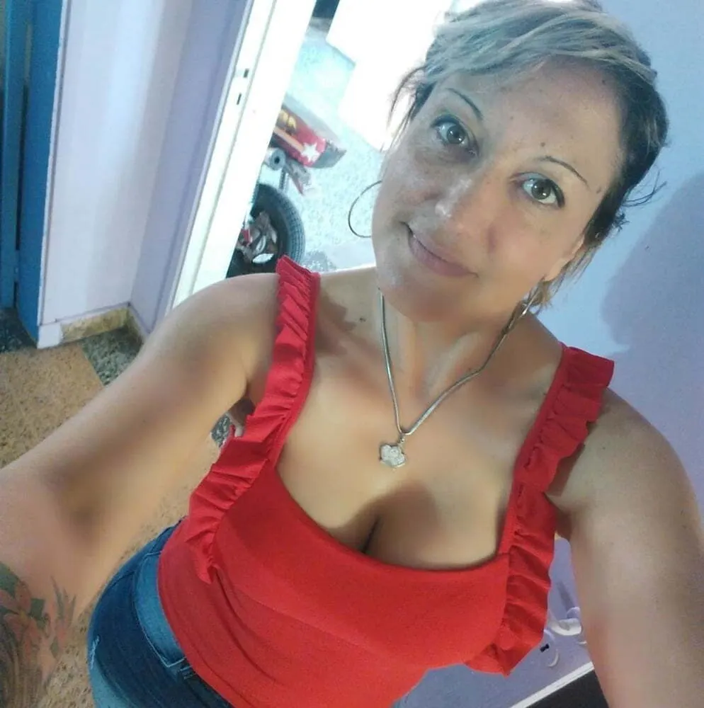 Milf argentina se exige pijas