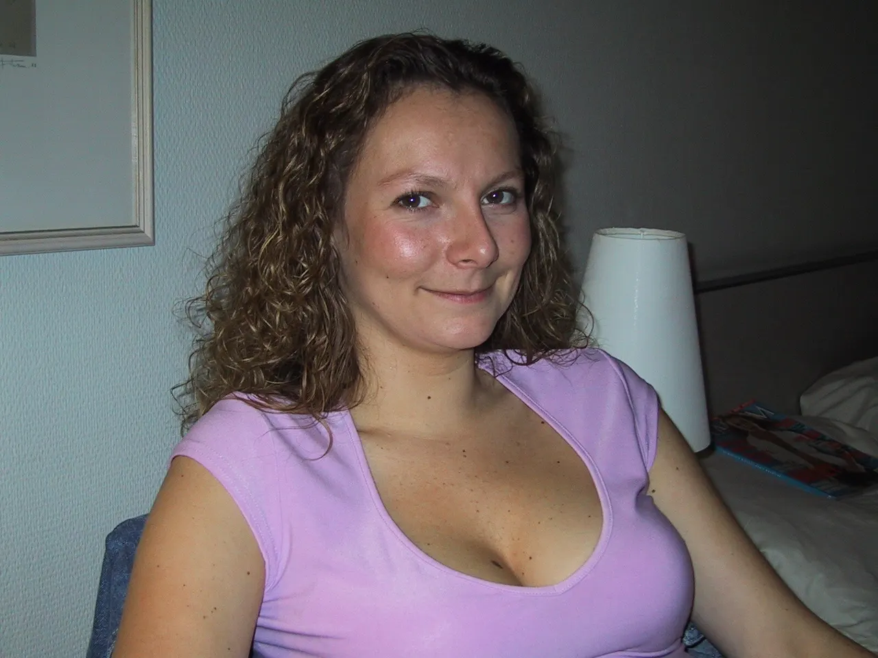 con ustedes mis mony, mi jefa es una milf