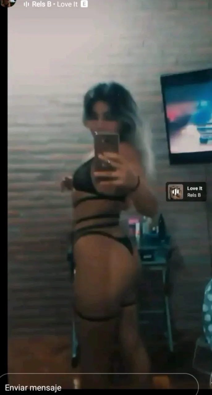 Agus pendeja Argentina de Instagram (fotos soft)