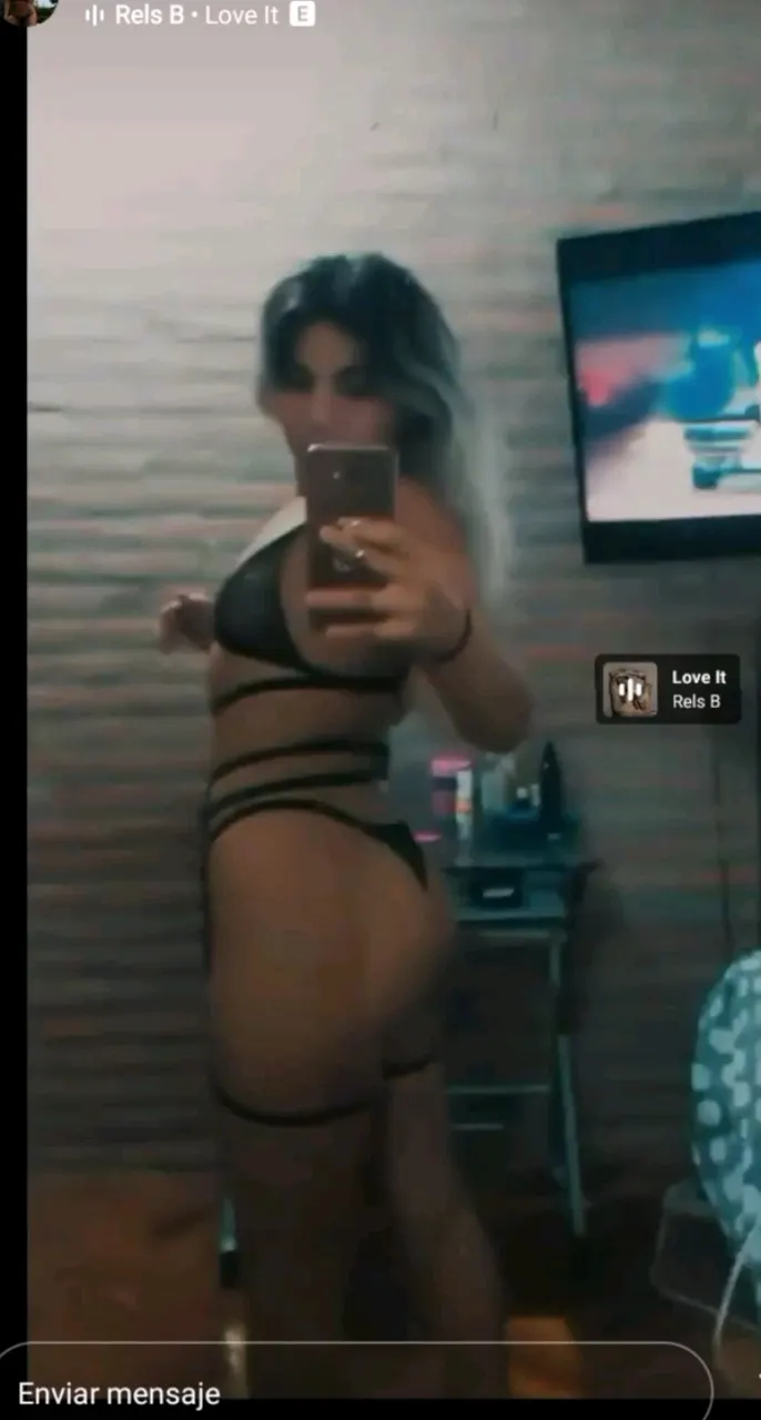 Agus pendeja Argentina de Instagram (fotos soft)