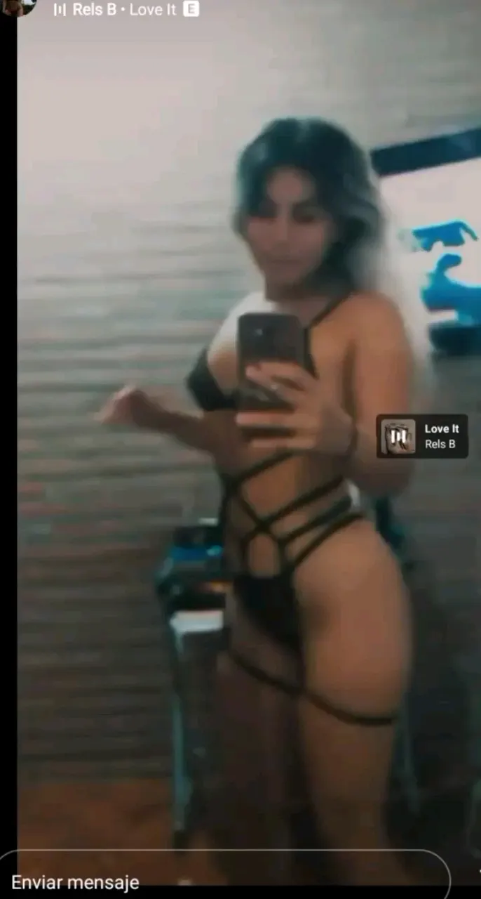 Agus pendeja Argentina de Instagram (fotos soft)