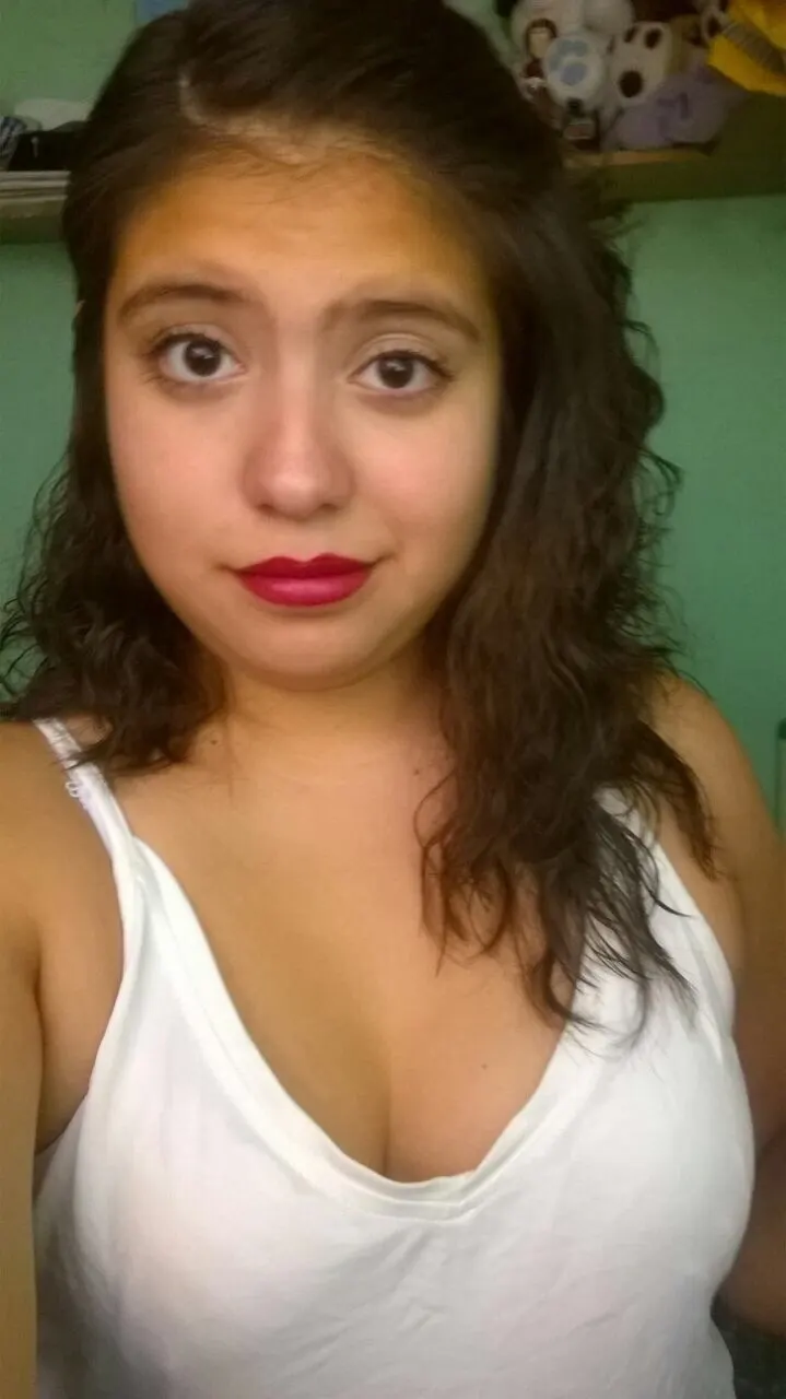 Amateur de lentes debuta como poringuera...
