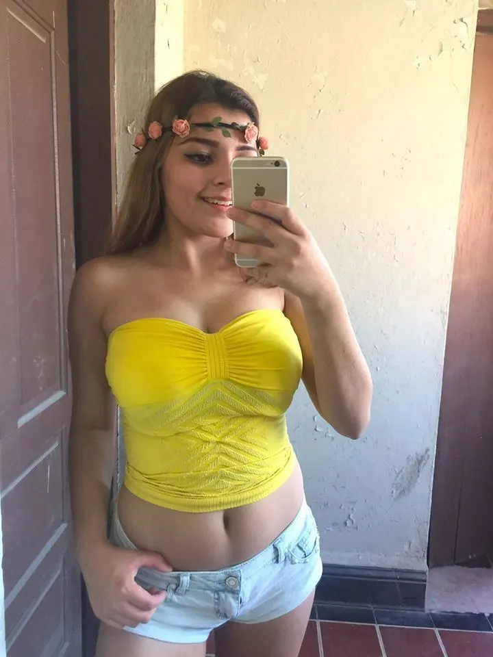 Karely Ruiz (inicio)