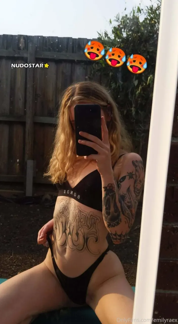 Emilyraex(Onlyfans)
