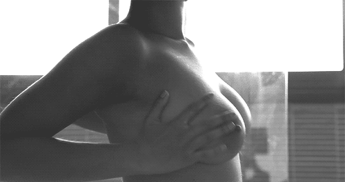 Tetas En Acción - Gifs