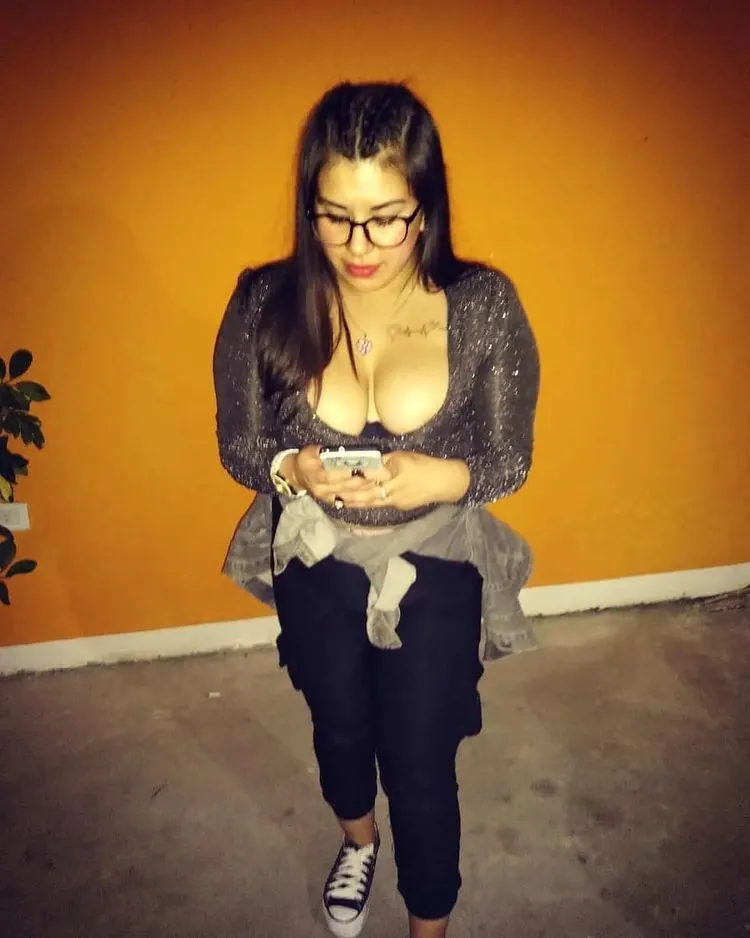 Salteña con unas SUPERTETAS(Soft)