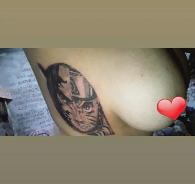 Salteña con unas SUPERTETAS(Soft)