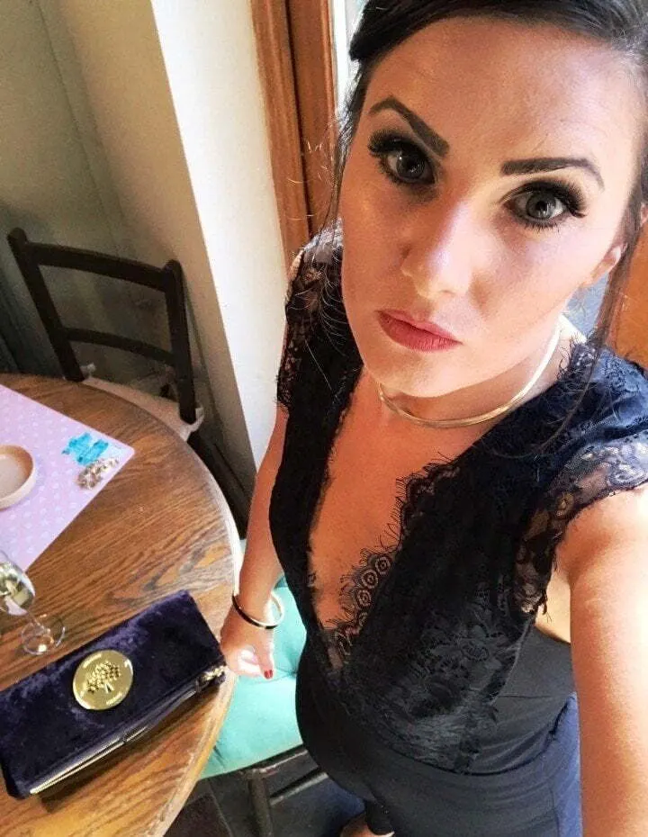 Esta milf y sus selfies para vos