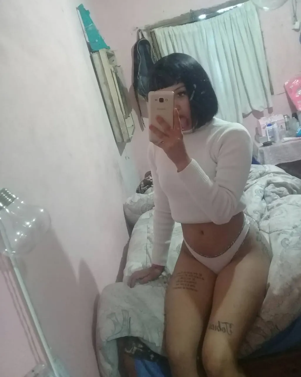 Puta tatuada