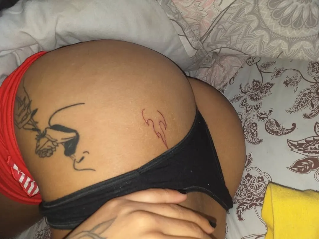 Puta tatuada