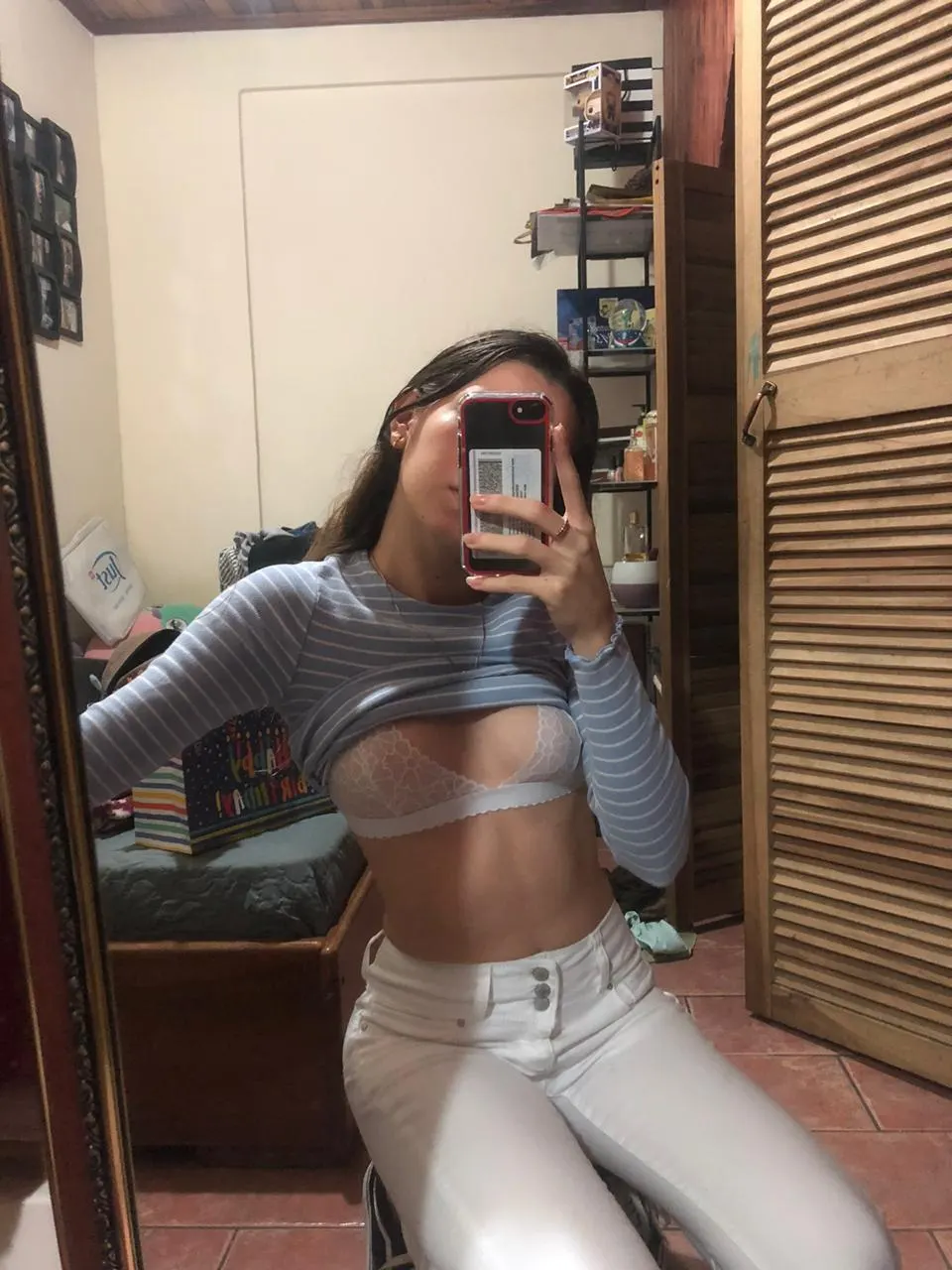Güera muy puta y cachonda tiene 22años