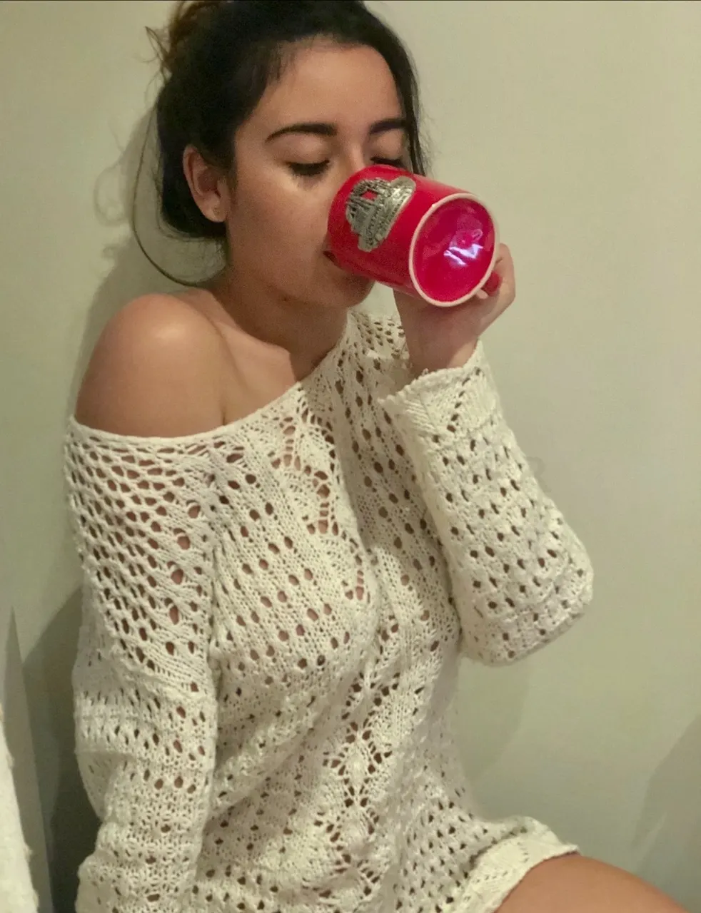 Puta con cubre y chichona