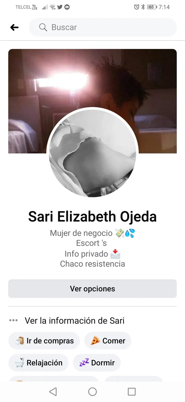 Fotos y facebook de sari