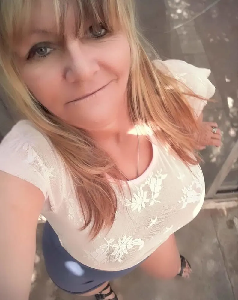 Milf de 61 años con tremendo lomazo