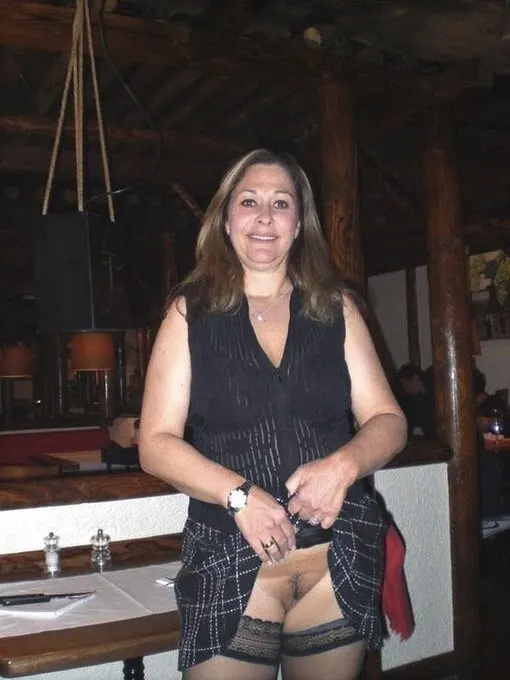 En la calle y de noche, ellas...