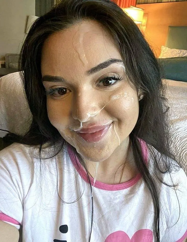 Venidas en rostos hermosos