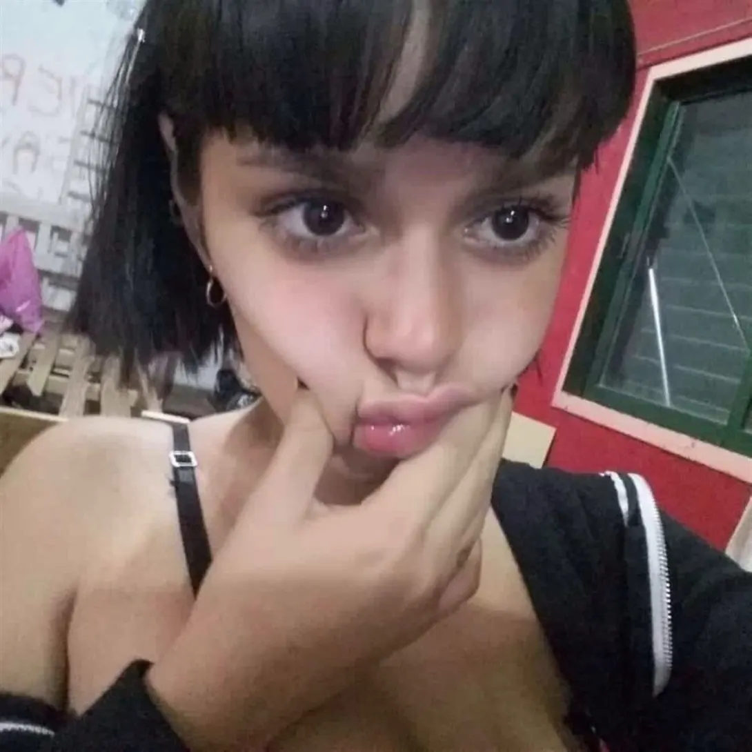Hermosa Pendeja tetona y culona