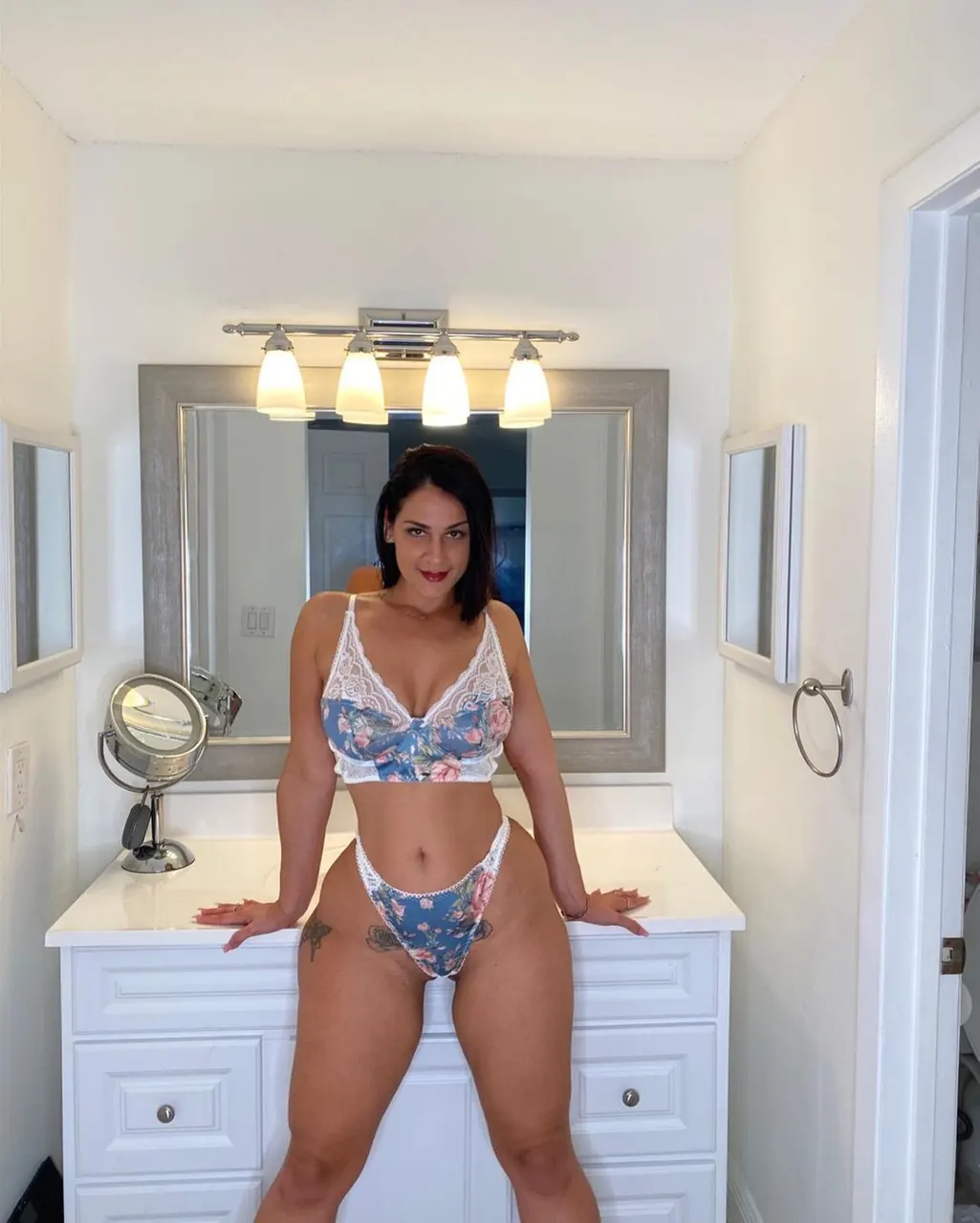 Mega post de una Milf latina..