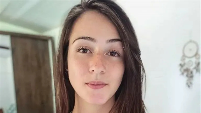Hermosa con Cuerpazo Rico